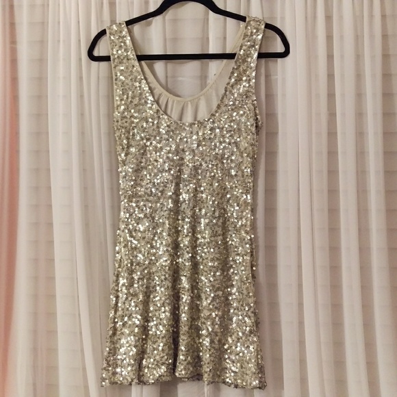 Dresses & Skirts - Sliver Sequin Party Dress