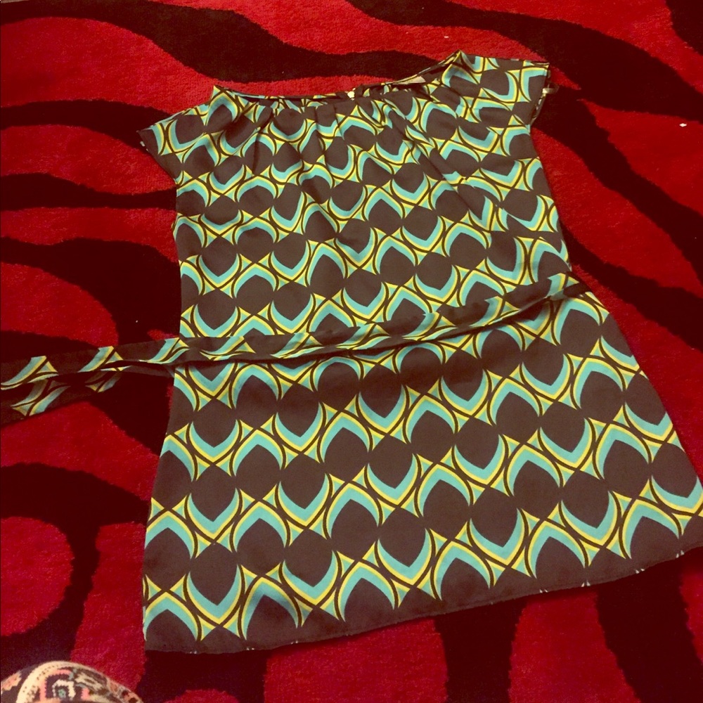 Boatneck blouse with belt