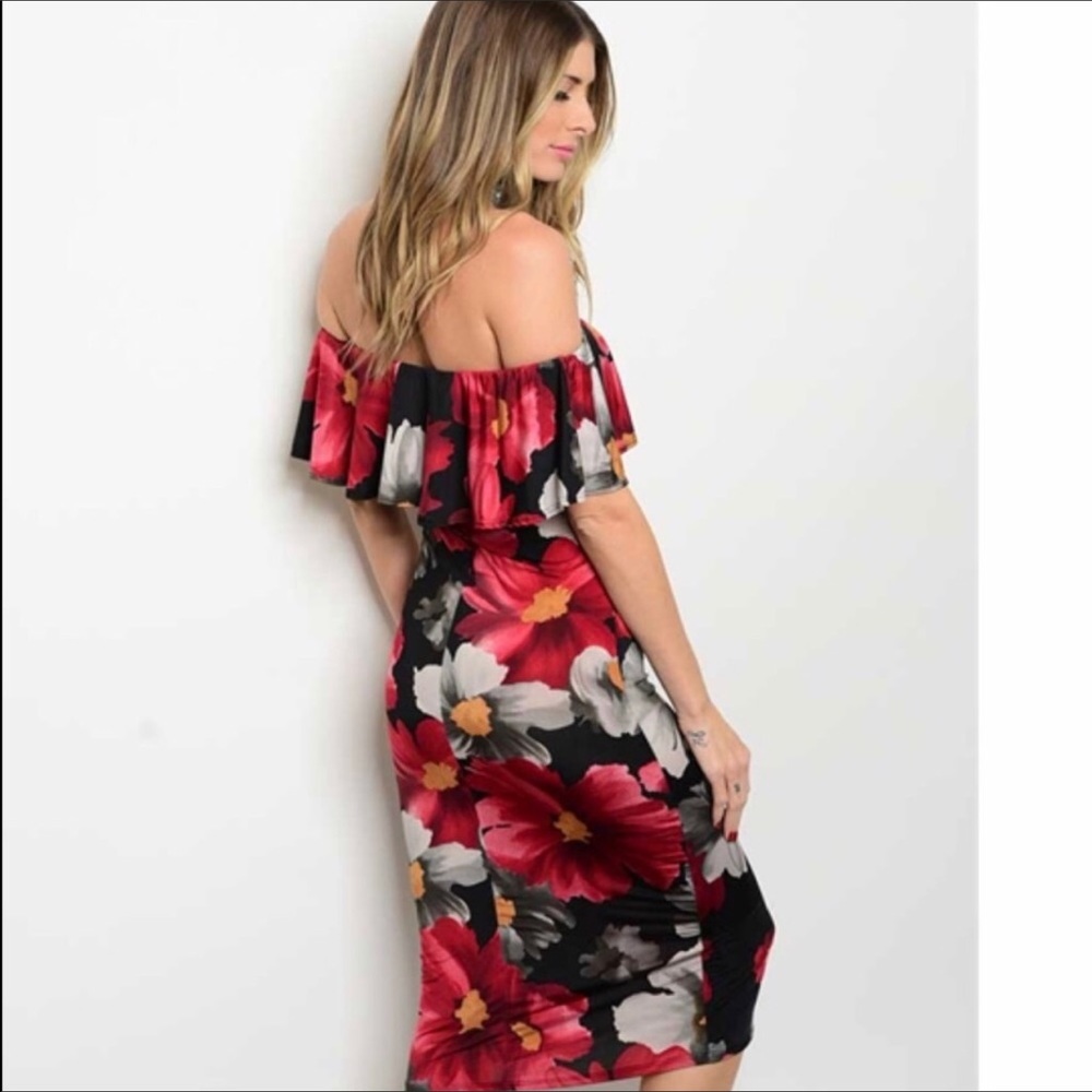 Beautiful black and red dress!