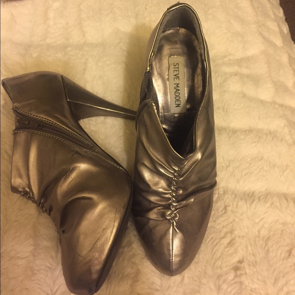 Steve Madden metallic bootie heel