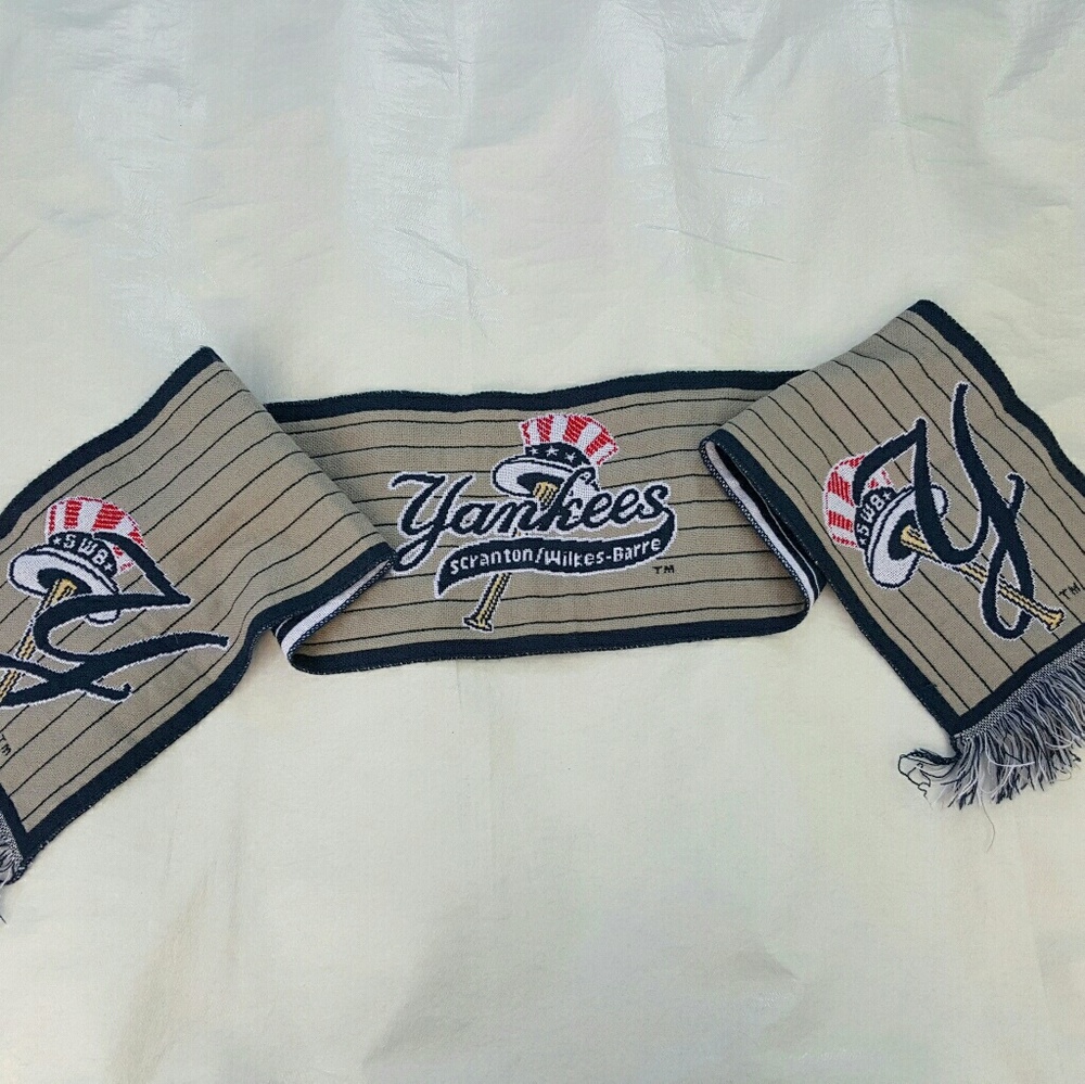 NEW YORK YANKEES SHAWL