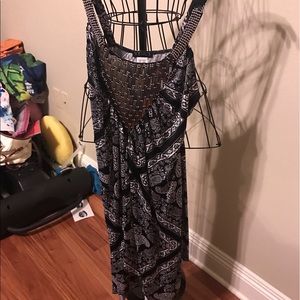 Venus black and white dress