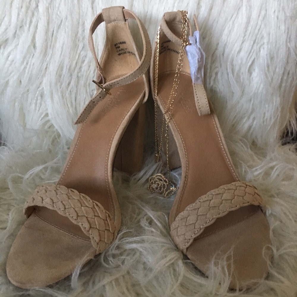 Pink/nude heels for sale!!