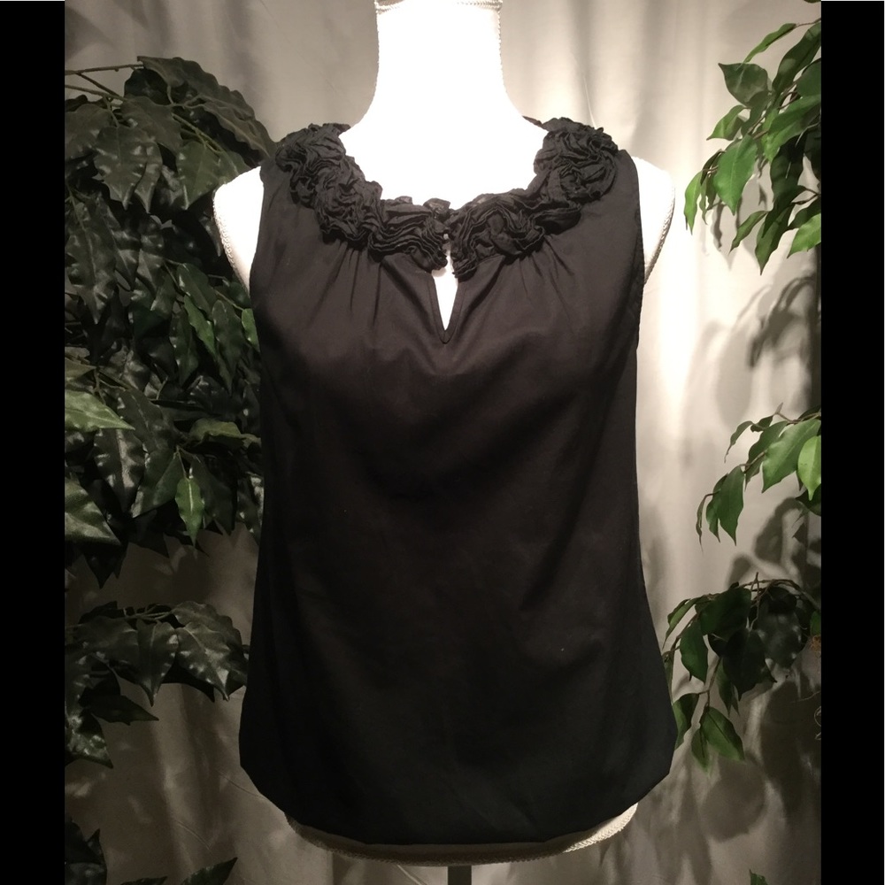 Anne Taylor Loft Blk Sleeveless Top w/ Ruffle