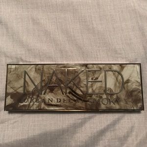 NWOT Urban Decay Naked Smoky
