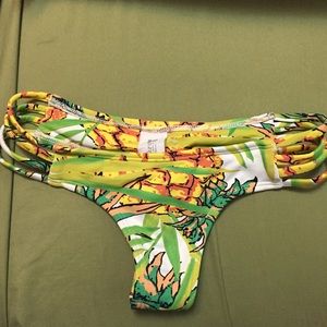 Midori Bikini Bottom