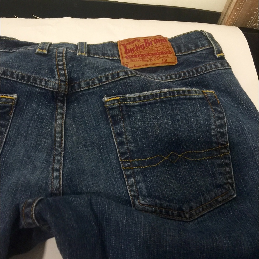 Lucky brand classic rider jeans size 28 nice!🍀😊