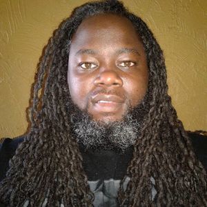 Meet your Posher, Tavias