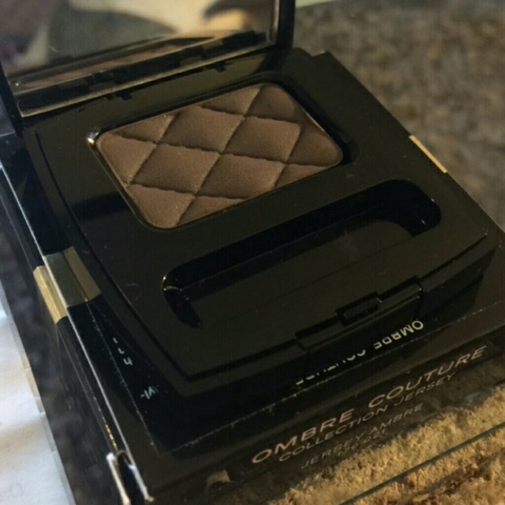 Brand new authentic Chanel Eyeshadow