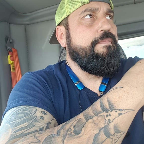 Meet your Posher, Jesse - Picture 3 of 5