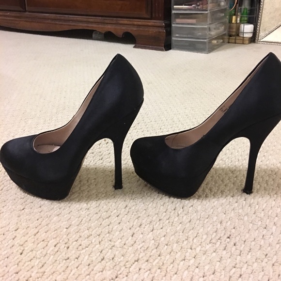 Partyy heels by Steve Madden - Picture 4 of 4
