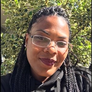 Meet your Posher, Laticia