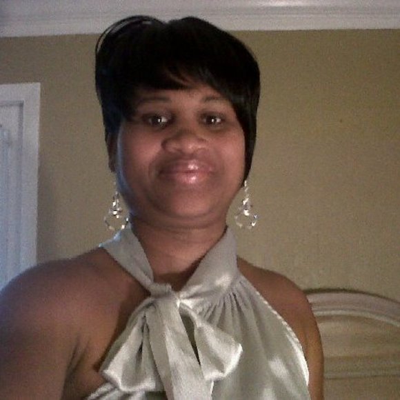 Meet your Posher, Andrea - Picture 1 of 1