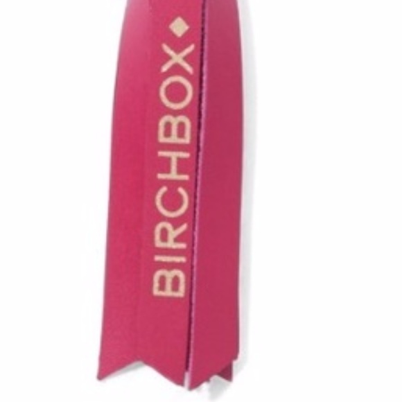 • {Birchbox} Keychain Tassle + Box - Picture 5 of 7