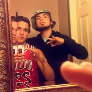 Meet your Posher, Emilio