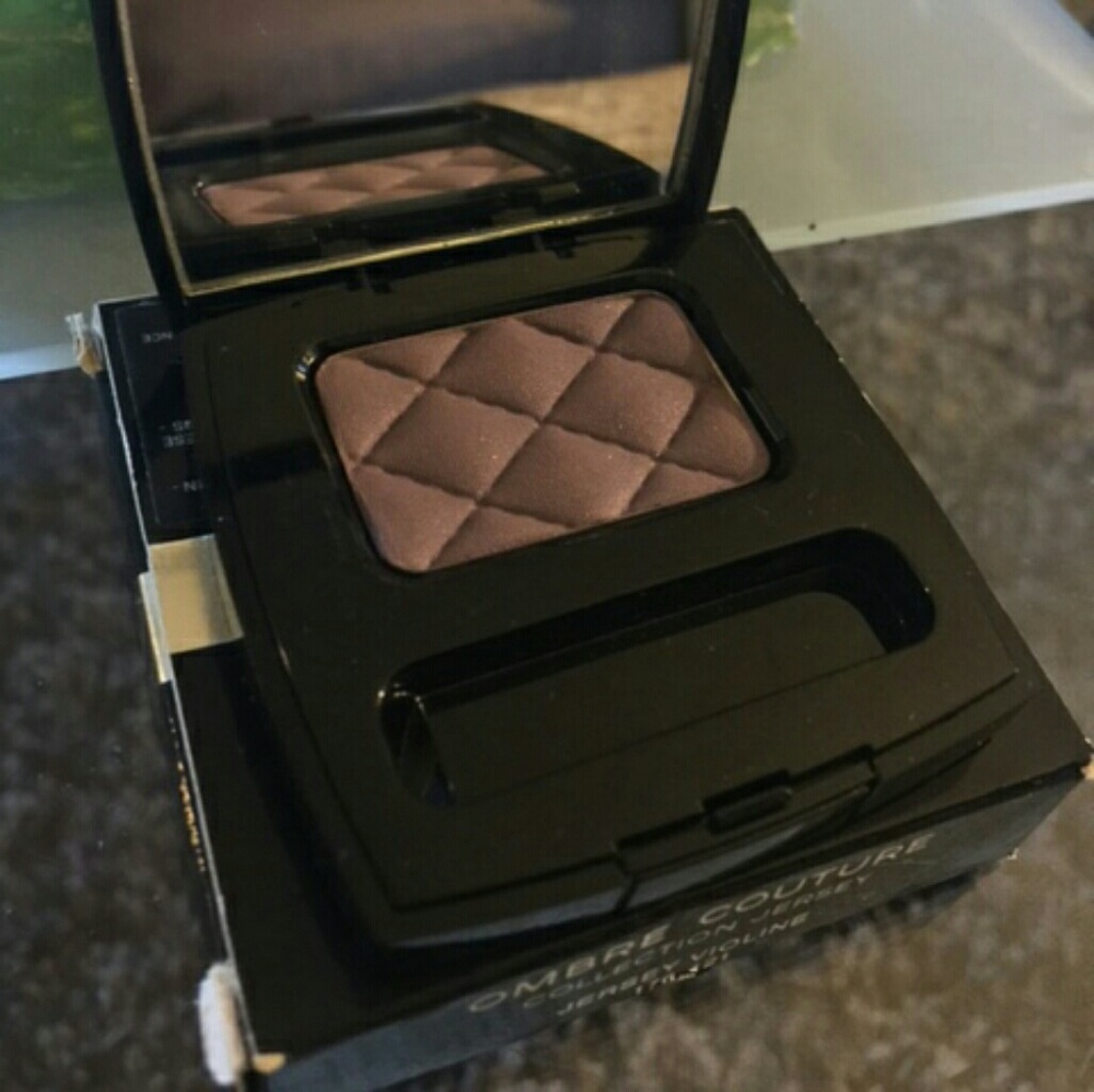 Brand new authentic Chanel Eyeshadow