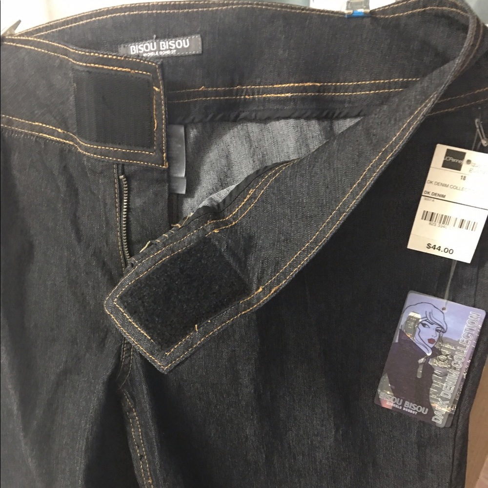 Bisou Bisou dark denim jeans size 18