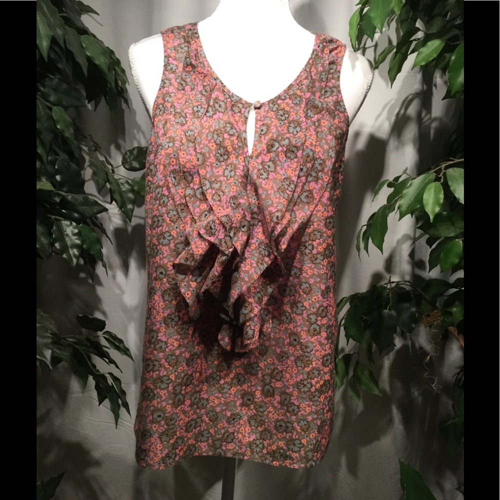 Old Navy Sleeveless Top W/ Ruffled Front