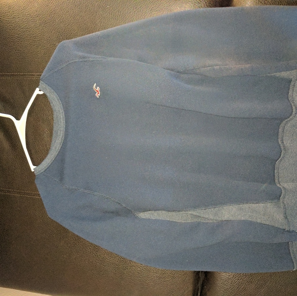 Hollister sweater