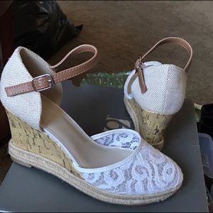 Apt. 9 Ladies Wedge Shoes
