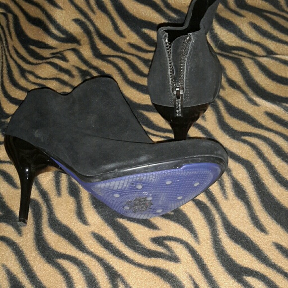 Kenneth Cole RXN black suede 9 1/2 m - Picture 2 of 7