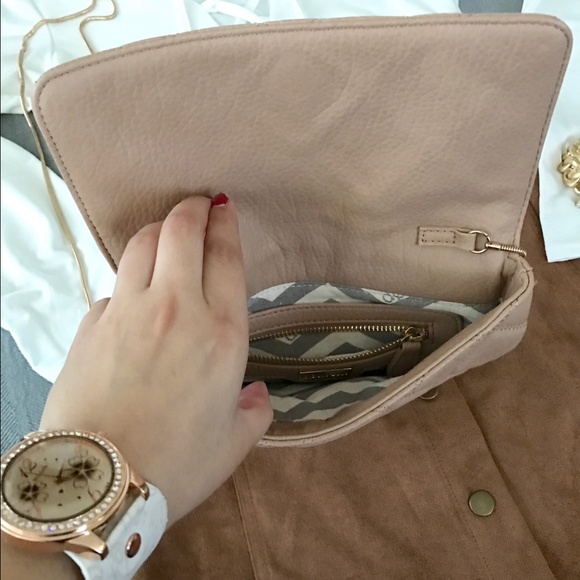 Beautiful Watch - Picture 2 of 4