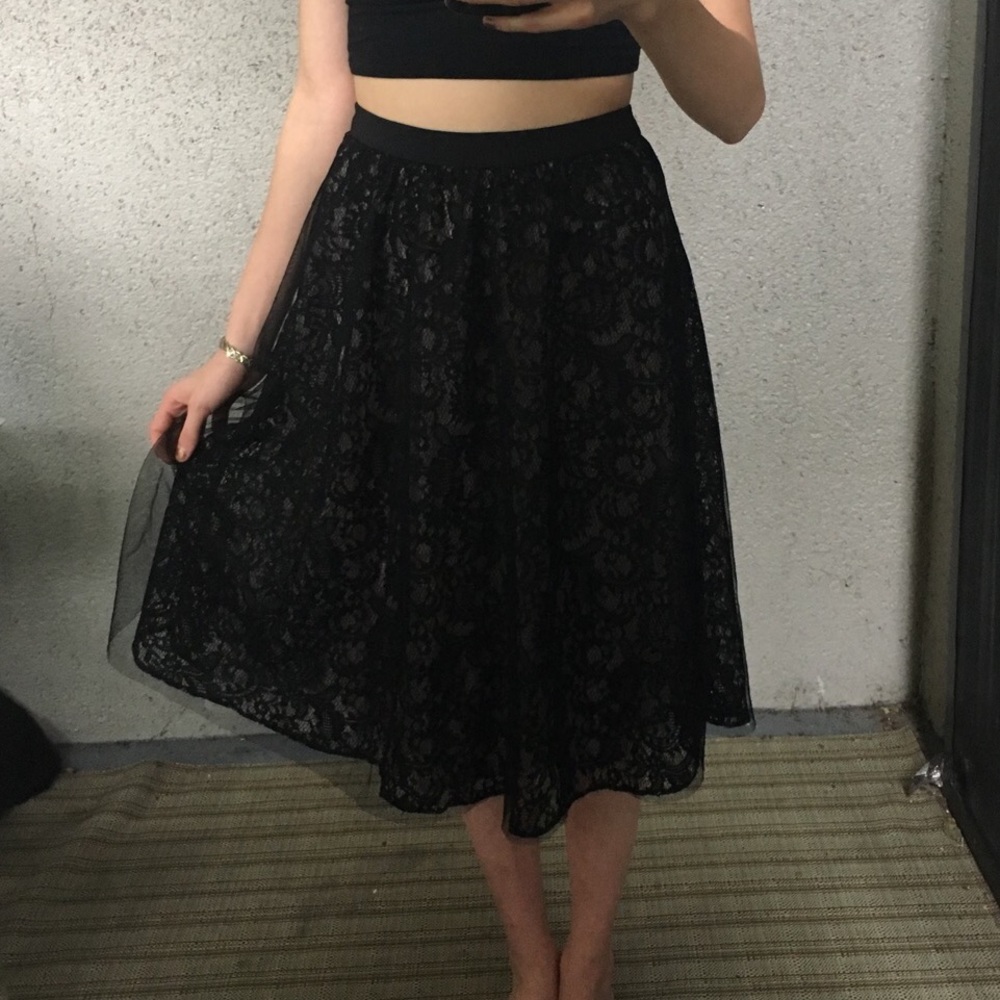 Lace midi skirt