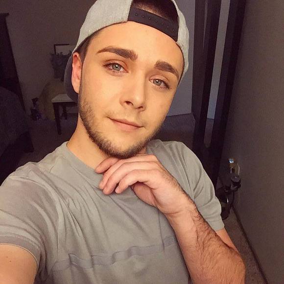 Meet your Posher, August - Picture 1 of 1