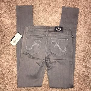 NWT Rock & republic gray skinny jeans size 29