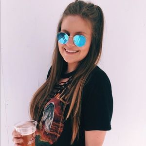 Meet your Posher, Bridget