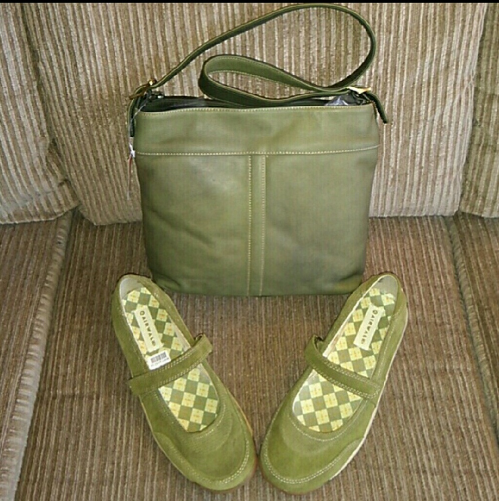 👜🛍 LEATHER SHOULDER BAG NWT
