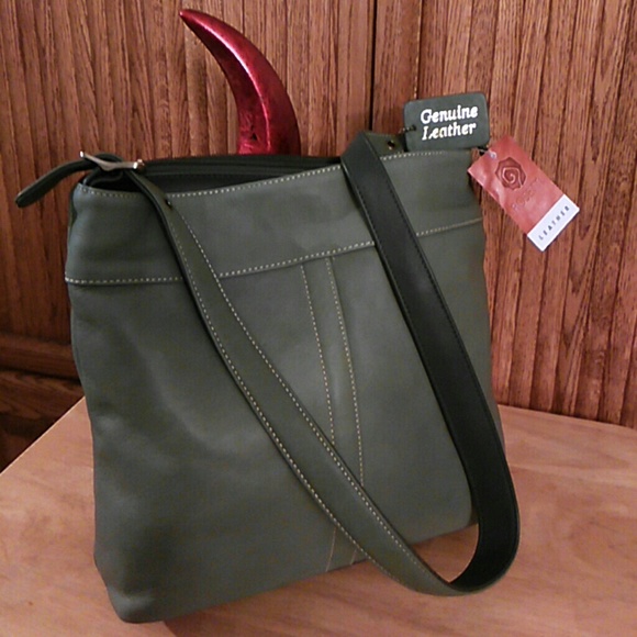 ππ LEATHER SHOULDER BAG NWT - Picture 2 of 8