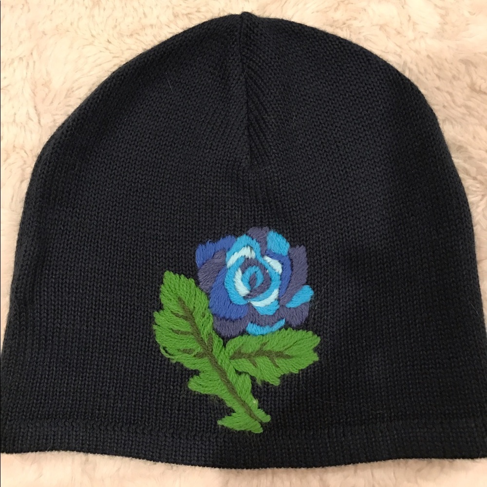 Rose beanie