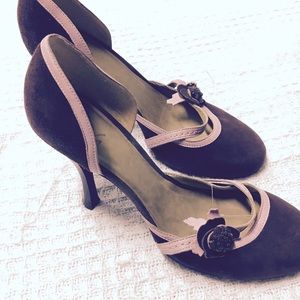 BCBG Brown & Pink Heels