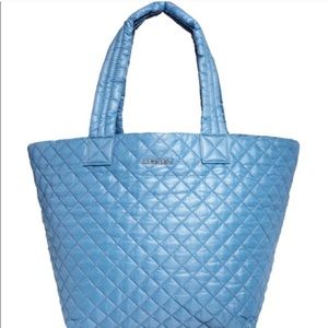 ⭐️MZ WALLACE MEDIUM TOTE⭐️