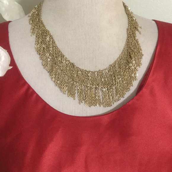 Jewelry - GOLD NECKLACE