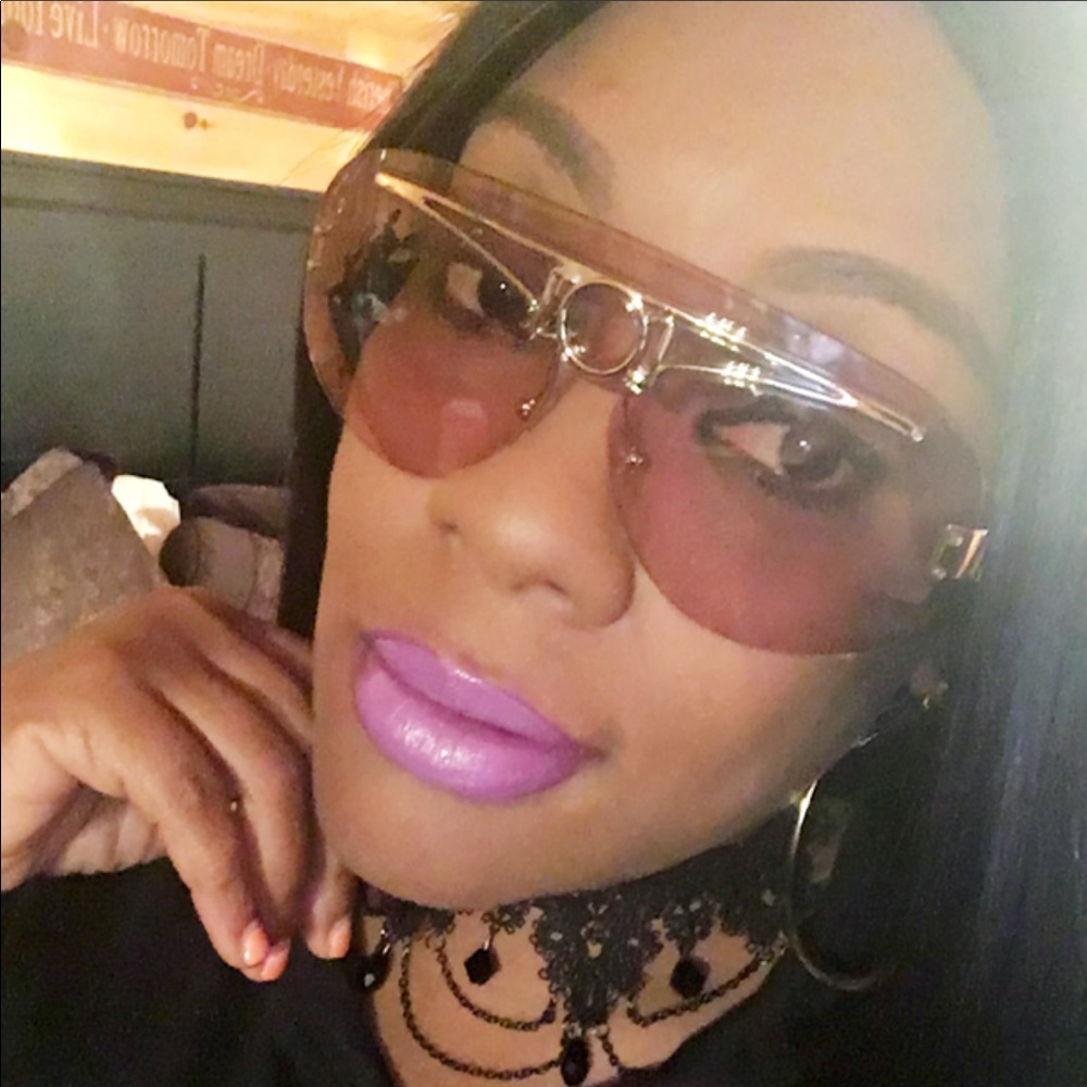 Meet your Posher, Jimeia