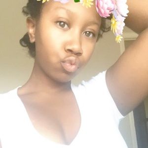 Meet your Posher, Shayla