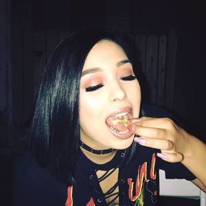 Meet your Posher, Stephanie