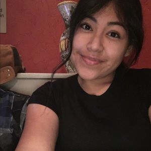 Meet your Posher, Thalia