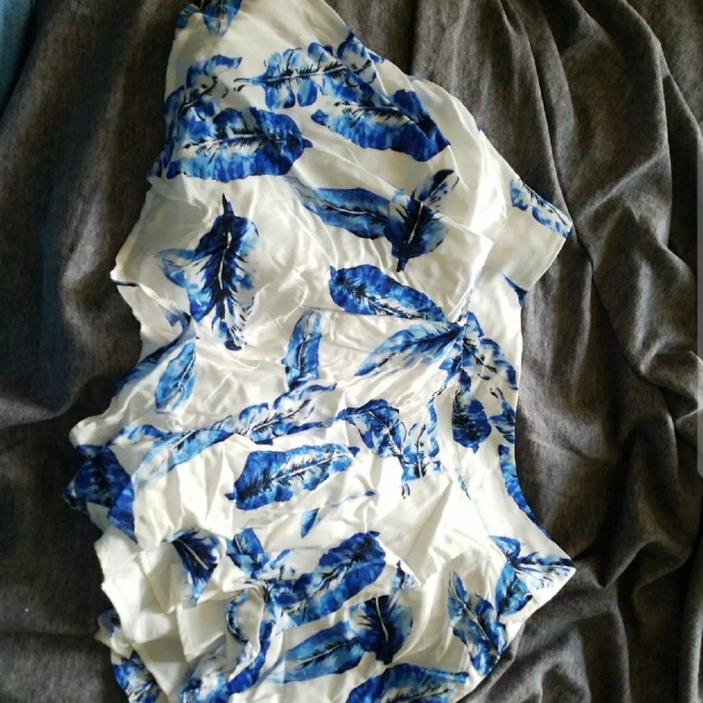 F21 floral skort