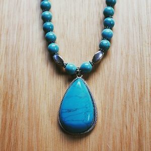Turquoise and Howlite Boho Crystal Necklace