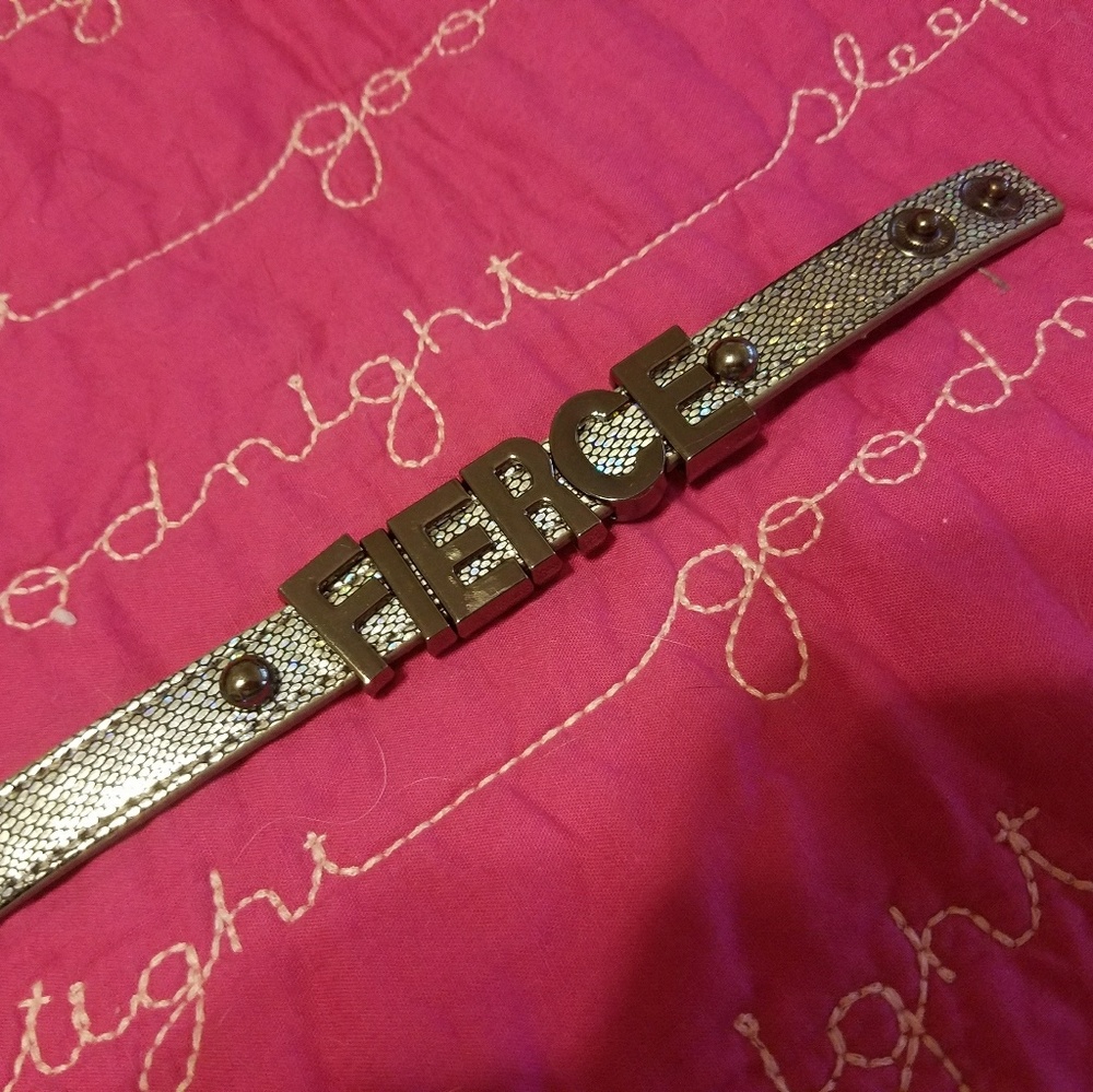 Bracelet
