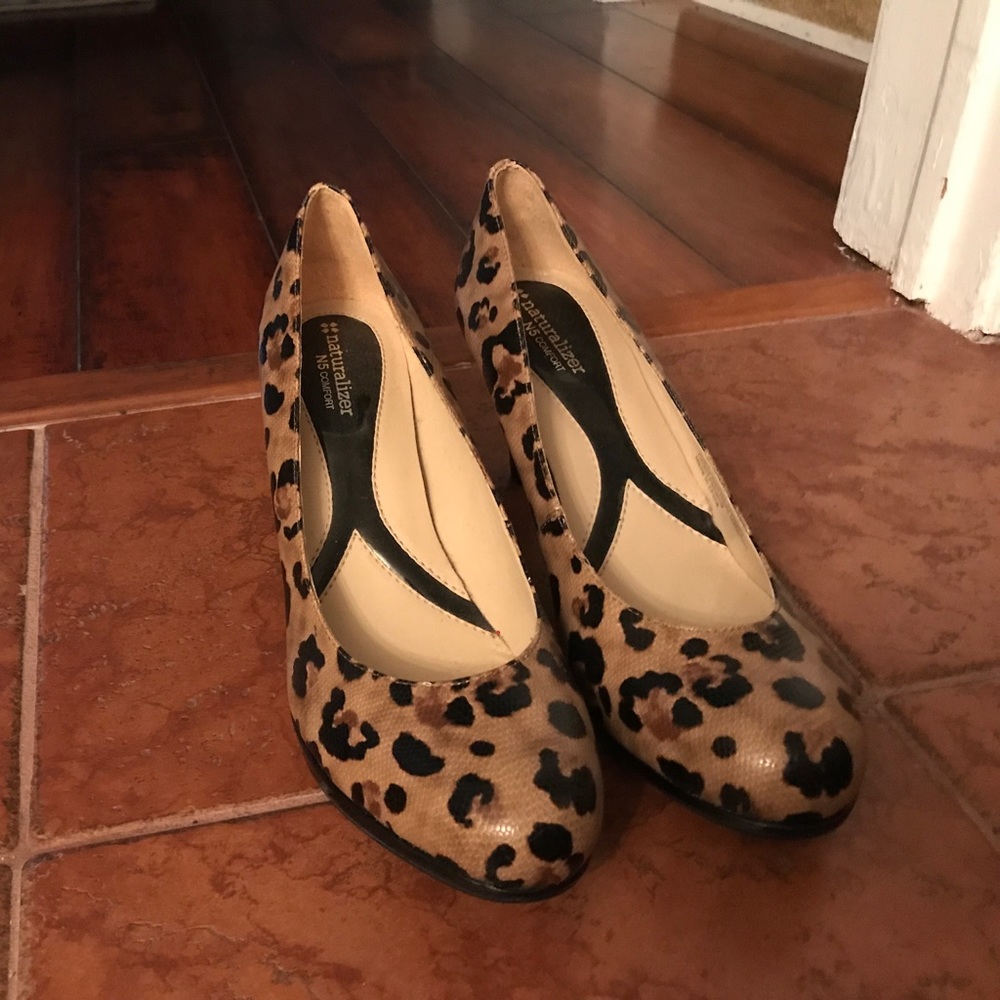 Animal print pumps