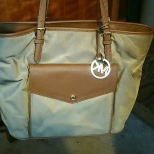 Michael kors handbag