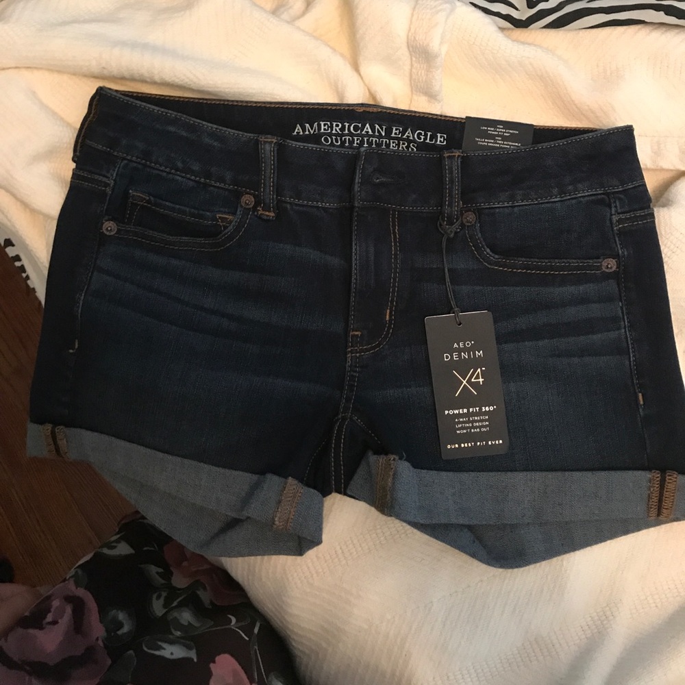 Midi American eagle shorts size 4