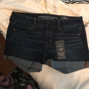 Midi American eagle shorts size 4