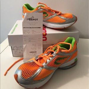 Newton Gravity Running Shoes