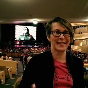 Meet your Posher, Jennifer