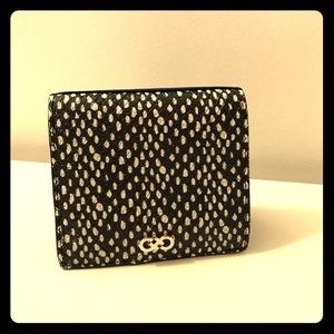 🏆HOST PICK 🏆Cole Haan Wallet🎉💃🏽